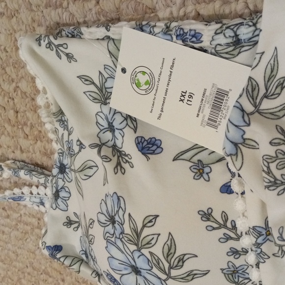 High-Low Boho Dress Dark Florals Plus Size Stretch Soft Homecoming White dainty - Picture 10 of 13